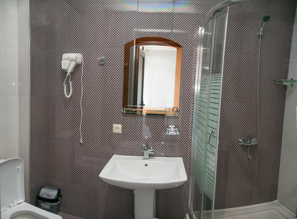 Hotel Phaliashvili Batumi Luaran gambar