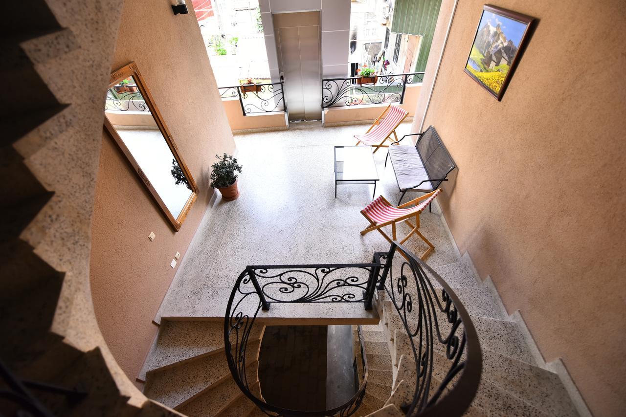 Hotel Phaliashvili Batumi Luaran gambar