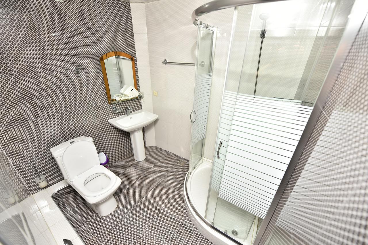 Hotel Phaliashvili Batumi Luaran gambar