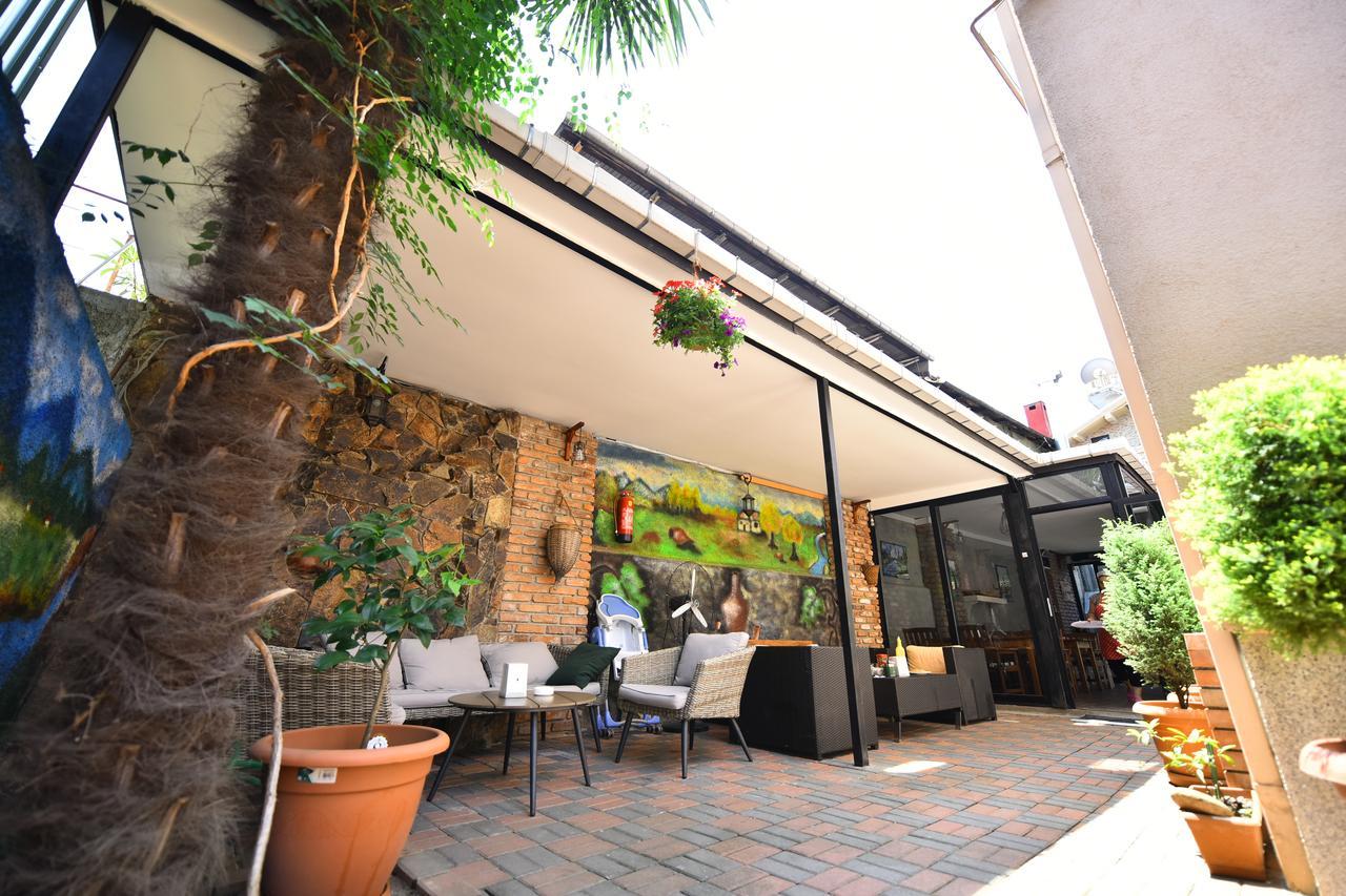 Hotel Phaliashvili Batumi Luaran gambar