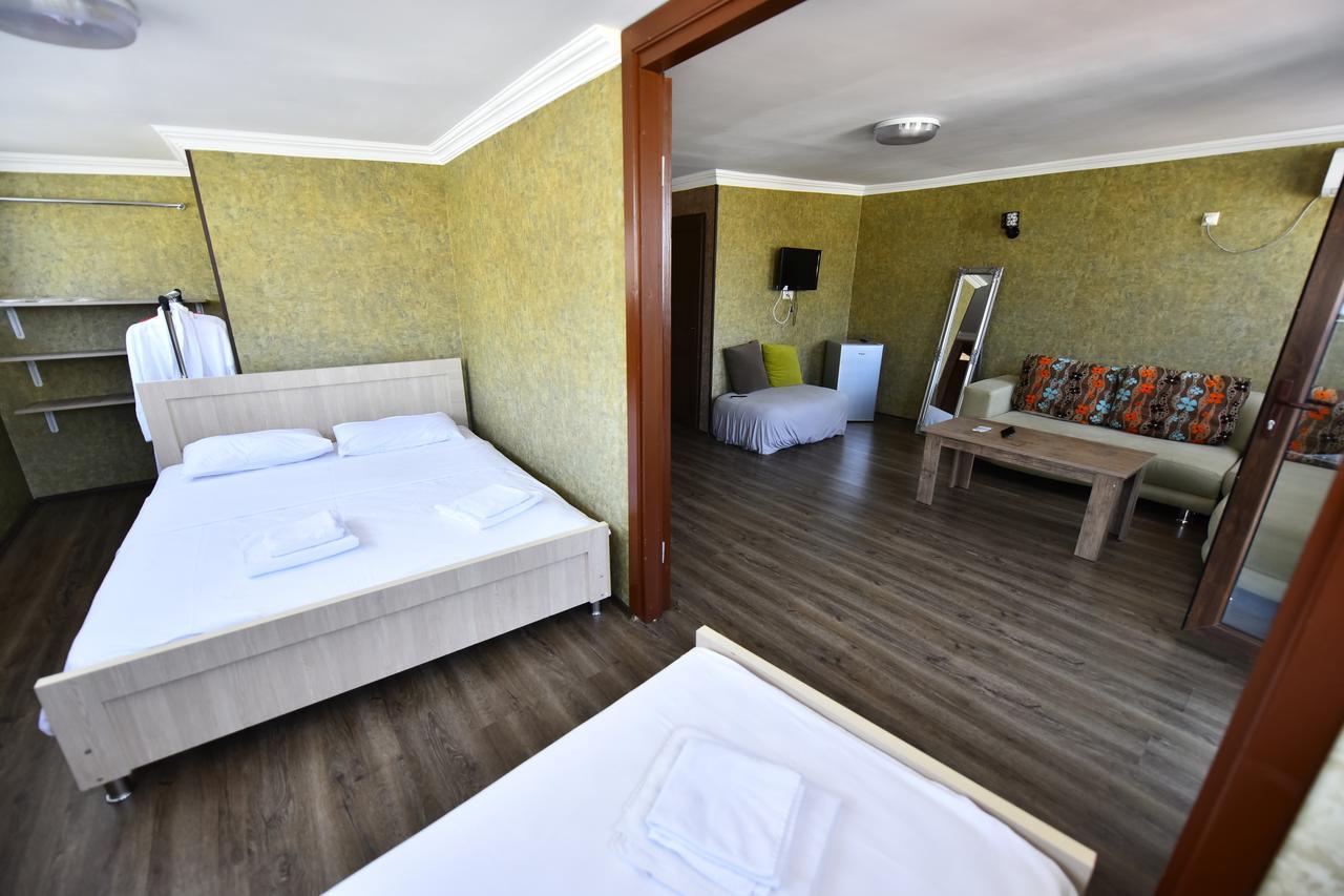 Hotel Phaliashvili Batumi Luaran gambar