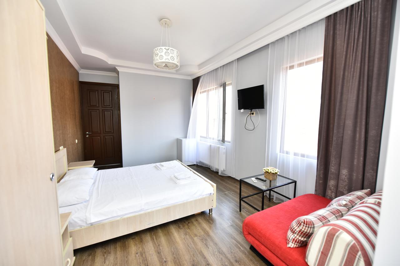 Hotel Phaliashvili Batumi Luaran gambar
